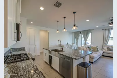 17312 W Red Fox Road, Surprise, AZ 85387 - Photo 8