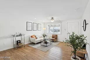 3224 E Friess Dr, Phoenix, AZ 85032 - Photo 6