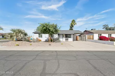 3224 E Friess Drive, Phoenix, AZ 85032 - Photo 2