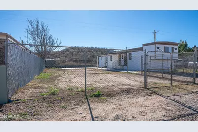 306 E Apache Street, Huachuca City, AZ 85616 - Photo 6