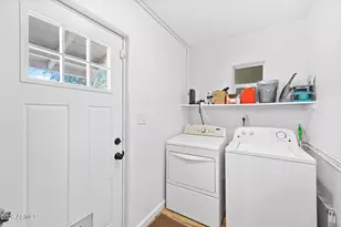 2825 N Greenfield Rd, Phoenix, AZ 85006 - Photo 20