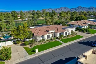 8306 E Sunnyside Dr, Scottsdale, AZ 85260 - Photo 6