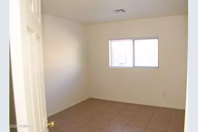 2716 W Allens Peak Drive, San Tan Valley, AZ 85144 - Photo 12