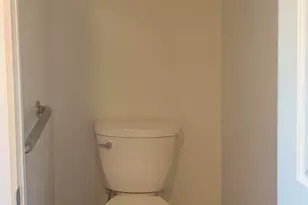 8052 W Pierson St, Phoenix, AZ 85033 - Photo 20