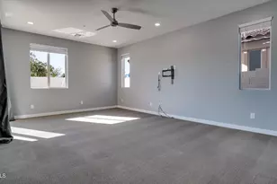 3871 E Loma Vista St, Gilbert, AZ 85295 - Photo 12