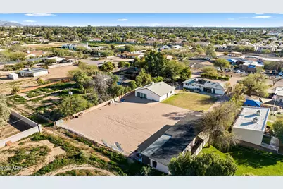 7224 E Jenan Drive, Scottsdale, AZ 85260 - Photo 2