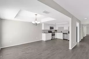 8301 N 21st Dr, Phoenix, AZ 85021 - Photo 14