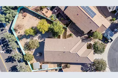 17102 W Saguaro Lane, Surprise, AZ 85388 - Photo 38