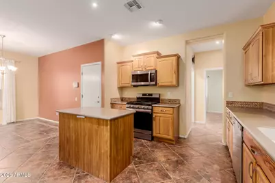 17102 W Saguaro Lane, Surprise, AZ 85388 - Photo 8