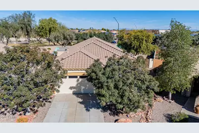 17102 W Saguaro Lane, Surprise, AZ 85388 - Photo 32