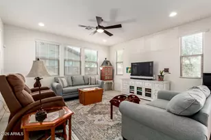 5740 W Raymond St, Phoenix, AZ 85043 - Photo 4