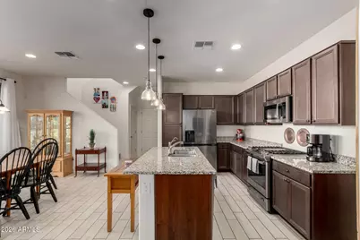 5740 W Raymond Street, Phoenix, AZ 85043 - Photo 6