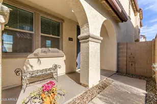 5740 W Raymond St, Phoenix, AZ 85043 - Photo 2