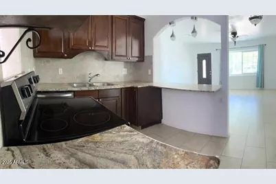 1117 E Sunnyslope Lane, Phoenix, AZ 85020 - Photo 2