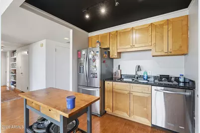 4750 N Central Avenue #10K, Phoenix, AZ 85012 - Photo 10