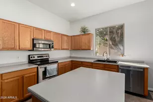 7398 W Lariat Ln, Peoria, AZ 85383 - Photo 8