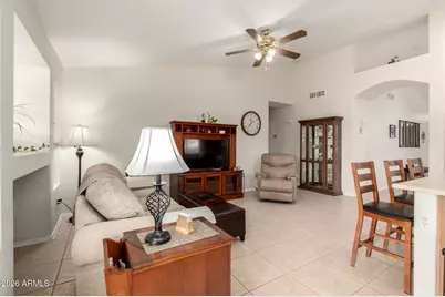 10813 W Wikieup Lane, Peoria, AZ 85373 - Photo 12