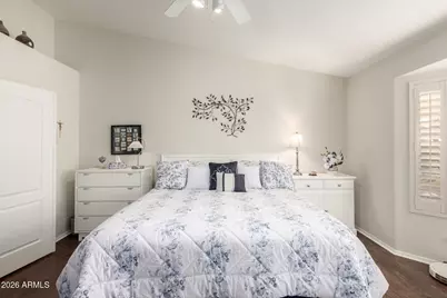 10813 W Wikieup Lane, Peoria, AZ 85373 - Photo 16