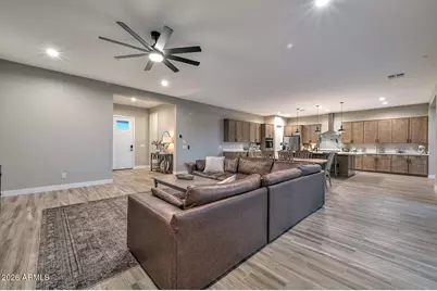 13568 W Phacelia Lane, Peoria, AZ 85383 - Photo 8