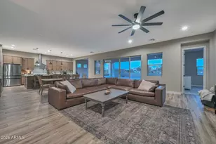 13568 W Phacelia Ln, Peoria, AZ 85383 - Photo 8