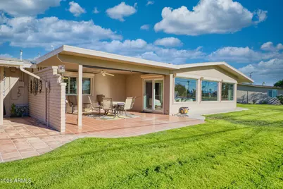 10046 W Lakeview Circle N, Sun City, AZ 85351 - Photo 4