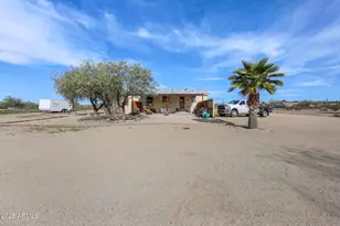 40424 N 251st Ave, Morristown, AZ 85342 - Photo 28