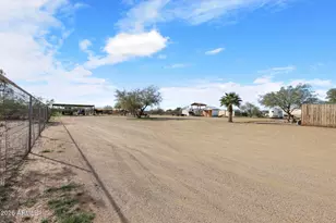 40424 N 251st Ave, Morristown, AZ 85342 - Photo 34