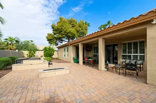 10061 E Coopers Hawk Dr, Sun Lakes, AZ 85248 - Photo 4