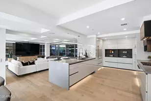 7157 E Rancho Vista Dr, Scottsdale, AZ 85251 - Photo 2