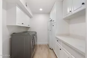 1643 W Griswold Rd, Phoenix, AZ 85021 - Photo 20