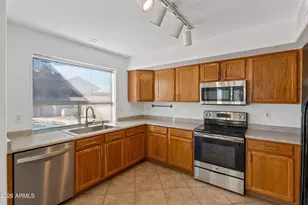 43813 W Rio Lobo Dr, Maricopa, AZ 85138 - Photo 8