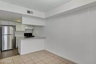 1447 N 53rd Dr, Phoenix, AZ 85043 - Photo 6