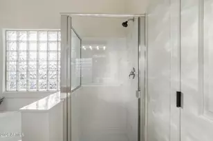 8070 N 110th Ave, Peoria, AZ 85345 - Photo 24