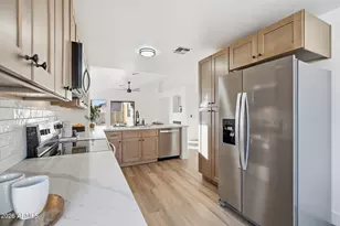 8070 N 110th Ave, Peoria, AZ 85345 - Photo 14