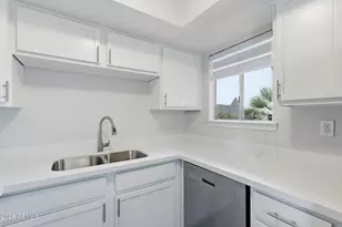 8260 E Arabian Trail, Scottsdale, AZ 85258 - Photo 4