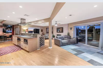 2260 E Palmaire Avenue, Phoenix, AZ 85020 - Photo 8