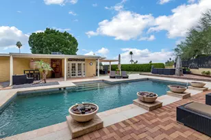 2260 E Palmaire Ave, Phoenix, AZ 85020 - Photo 1