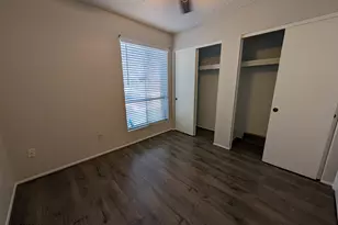 10413 W Butler Dr, Peoria, AZ 85345 - Photo 14