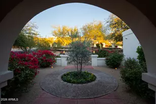 5602 N Camelback Canyon Pl, Phoenix, AZ 85018 - Photo 8