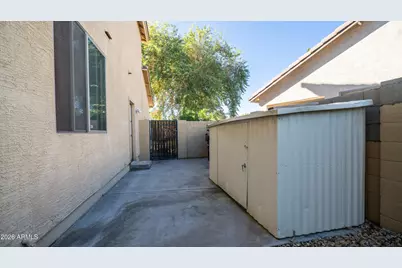 7609 S 18th Way, Phoenix, AZ 85042 - Photo 32