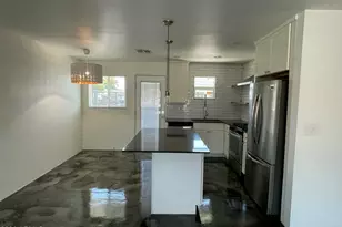 3416 N 37th St, Phoenix, AZ 85018 - Photo 2