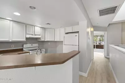 3228 W Glendale Avenue #125, Phoenix, AZ 85051 - Photo 10