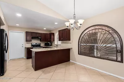 7568 W Kerry Lane, Glendale, AZ 85308 - Photo 12