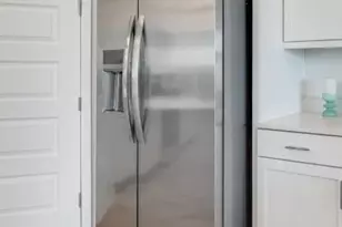 14975 W Desert Hollow Dr, Surprise, AZ 85387 - Photo 6