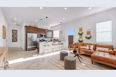 15000 W Desert Hollow Drive, Surprise, AZ 85387 - Photo 14