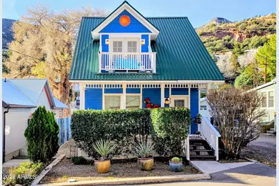 422 Garden Avenue, Bisbee, AZ 85603 - Photo 1
