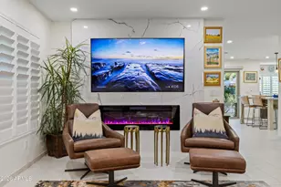 2045 E Ruby Ln, Phoenix, AZ 85024 - Photo 8