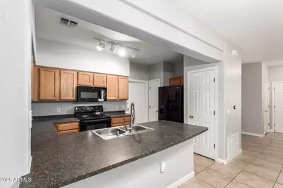 525 N Miller Road #142, Scottsdale, AZ 85257 - Photo 10