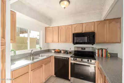 915 S Hacienda Drive, Tempe, AZ 85281 - Photo 12