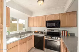 915 S Hacienda Dr, Tempe, AZ 85281 - Photo 12